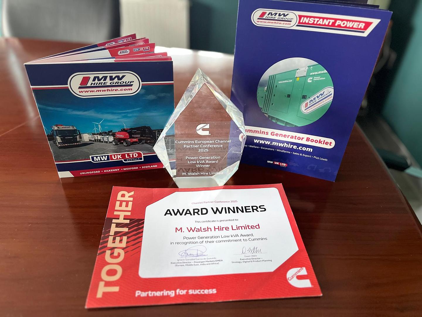 Delighted to receive this award from Cummins! European Low KVA dealer of the year!🫡🫡