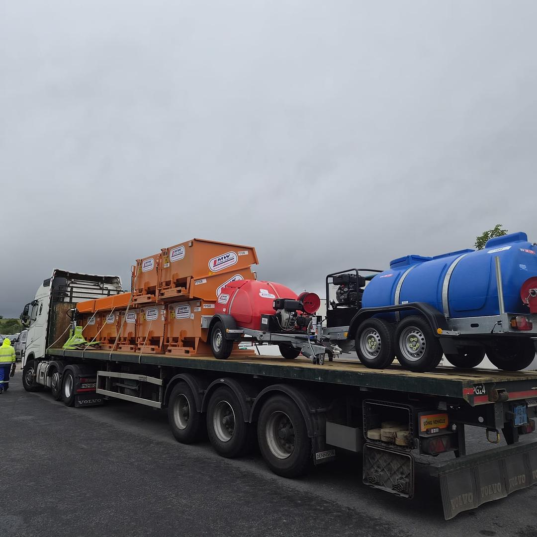 Teleporter Tipping Skips, Taskman 3,000psi Yanmar Powerwasher & Yanmar Hot Cube Towable Washer SOLD!!! - Heading to the UK