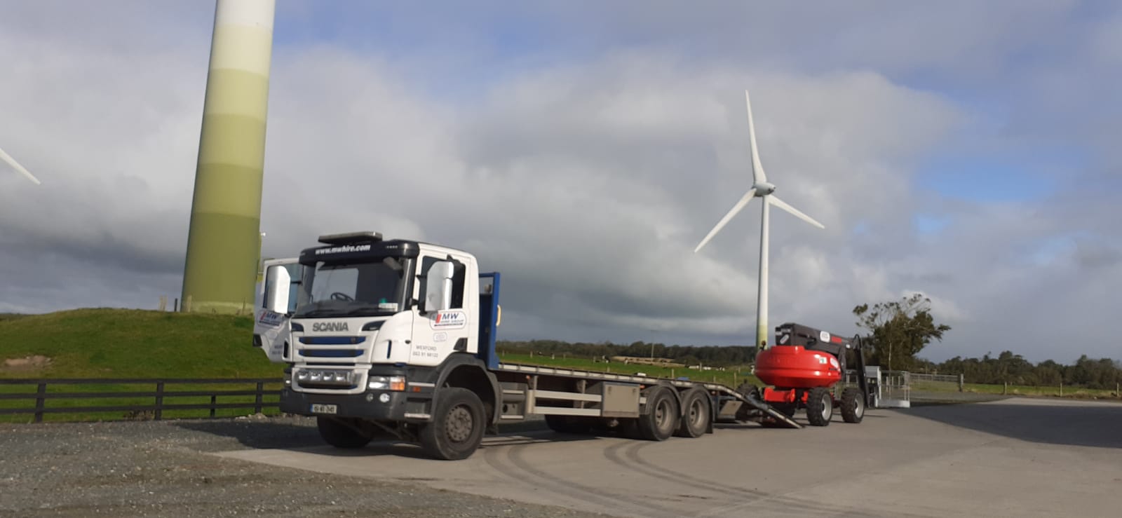 Manitou 200 ATJ going out on HIRE in a windfarm