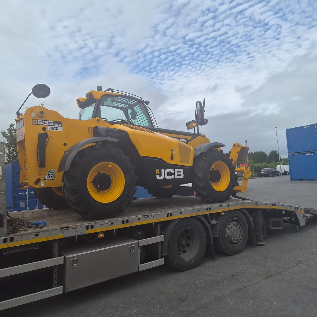 Ex Rental JCB 10 meter SOLD .. heading away to our customer in Co Kerry