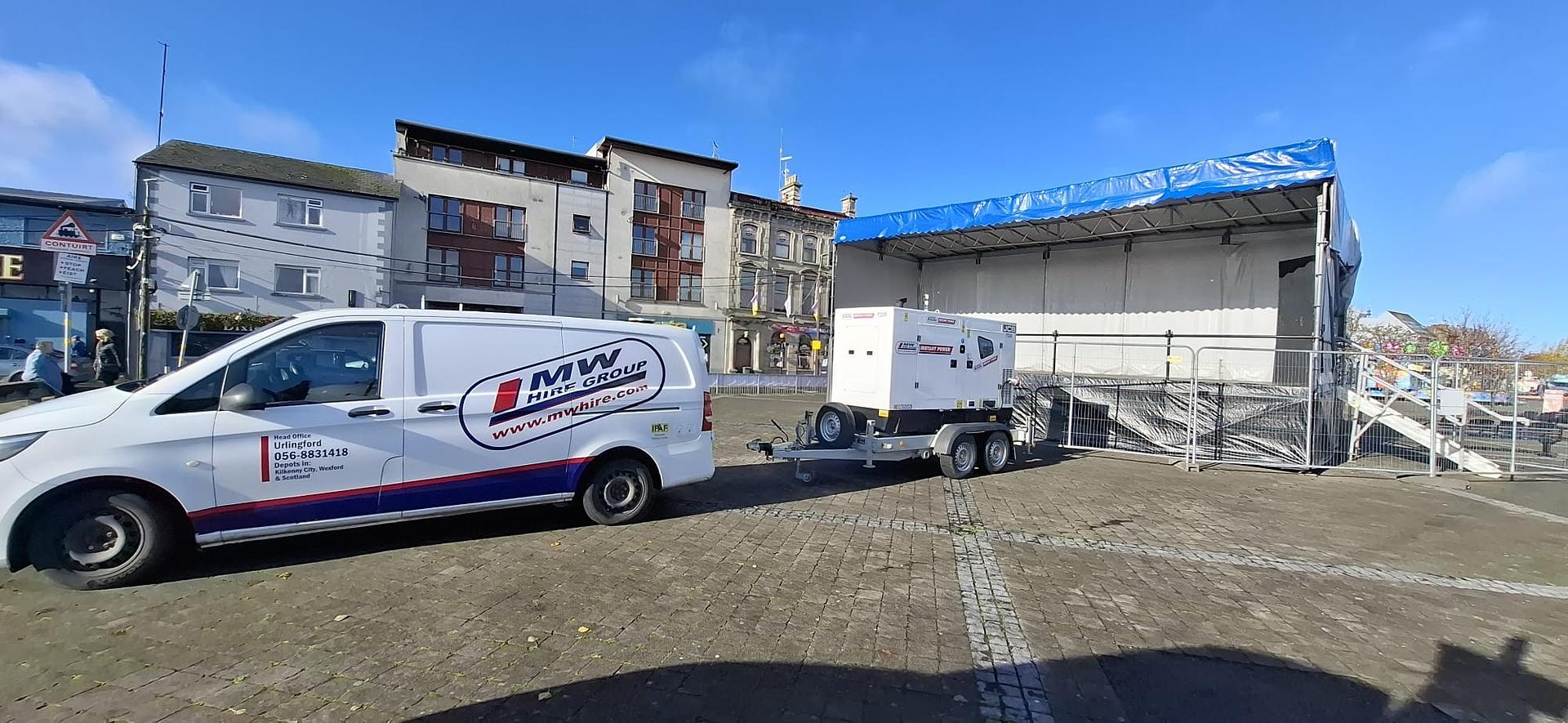 JCB Generator delivered to job!