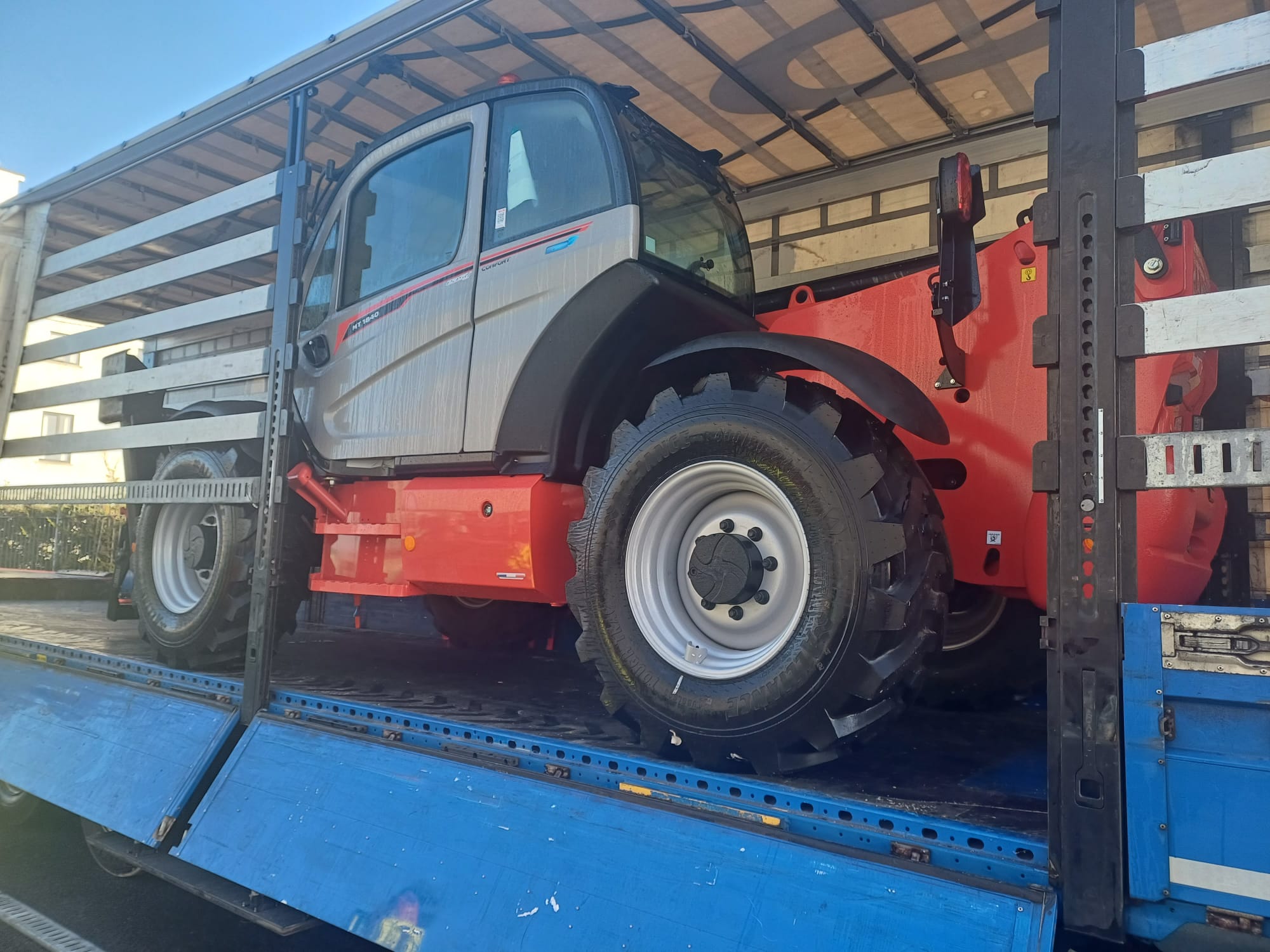 Ex rental manitou 1840 heading away to an overseas customer