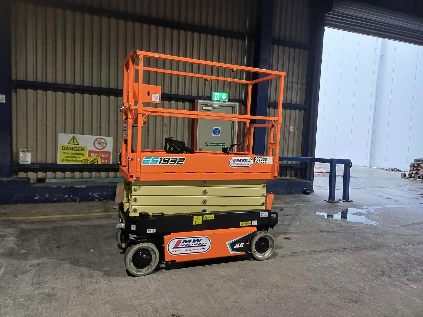 JLG ES 1932 Scissor Lift delivered!