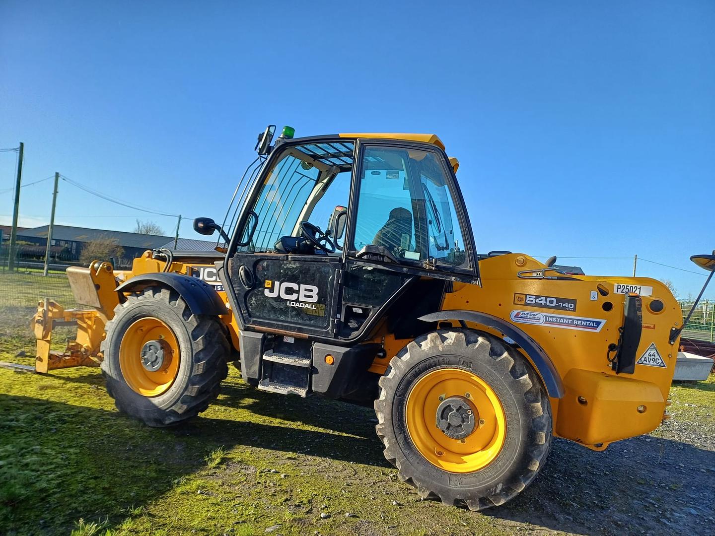 JCB 540-140 Delivered for job!