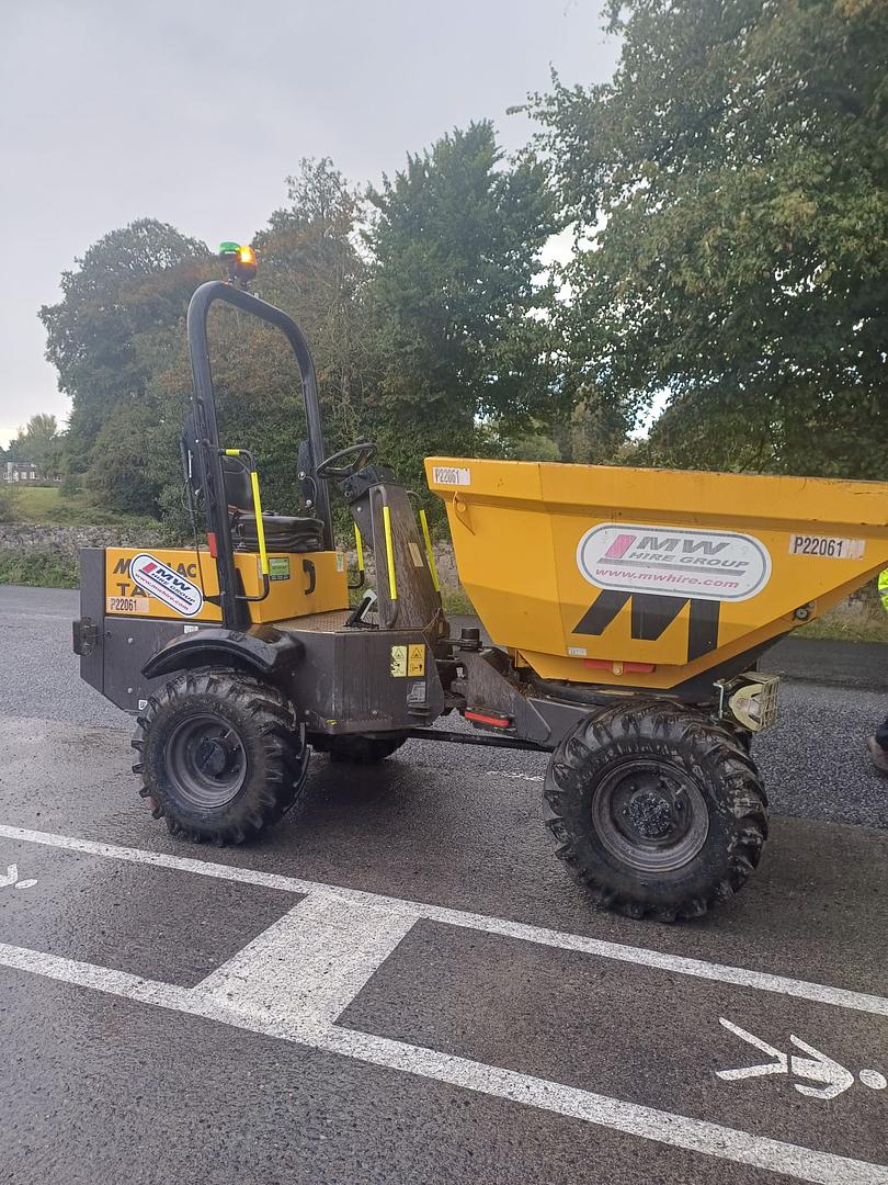 Dumper delivered to site for hire job!👊