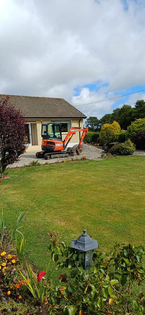 Kubota Excavator delivered and ready for hire job! Small projects and large projects available!