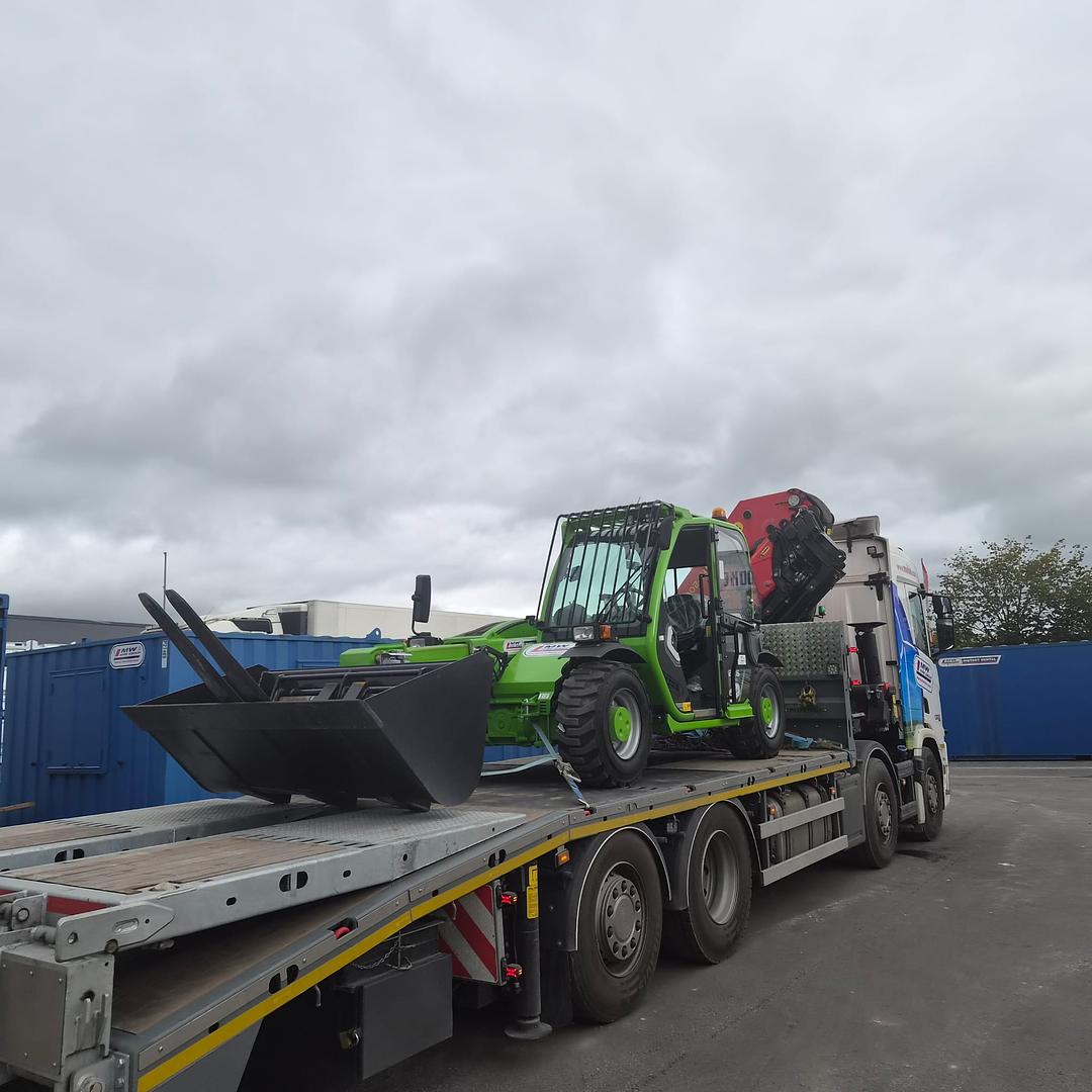 New Merlo 6 meter Teleporter heading onto a rental job