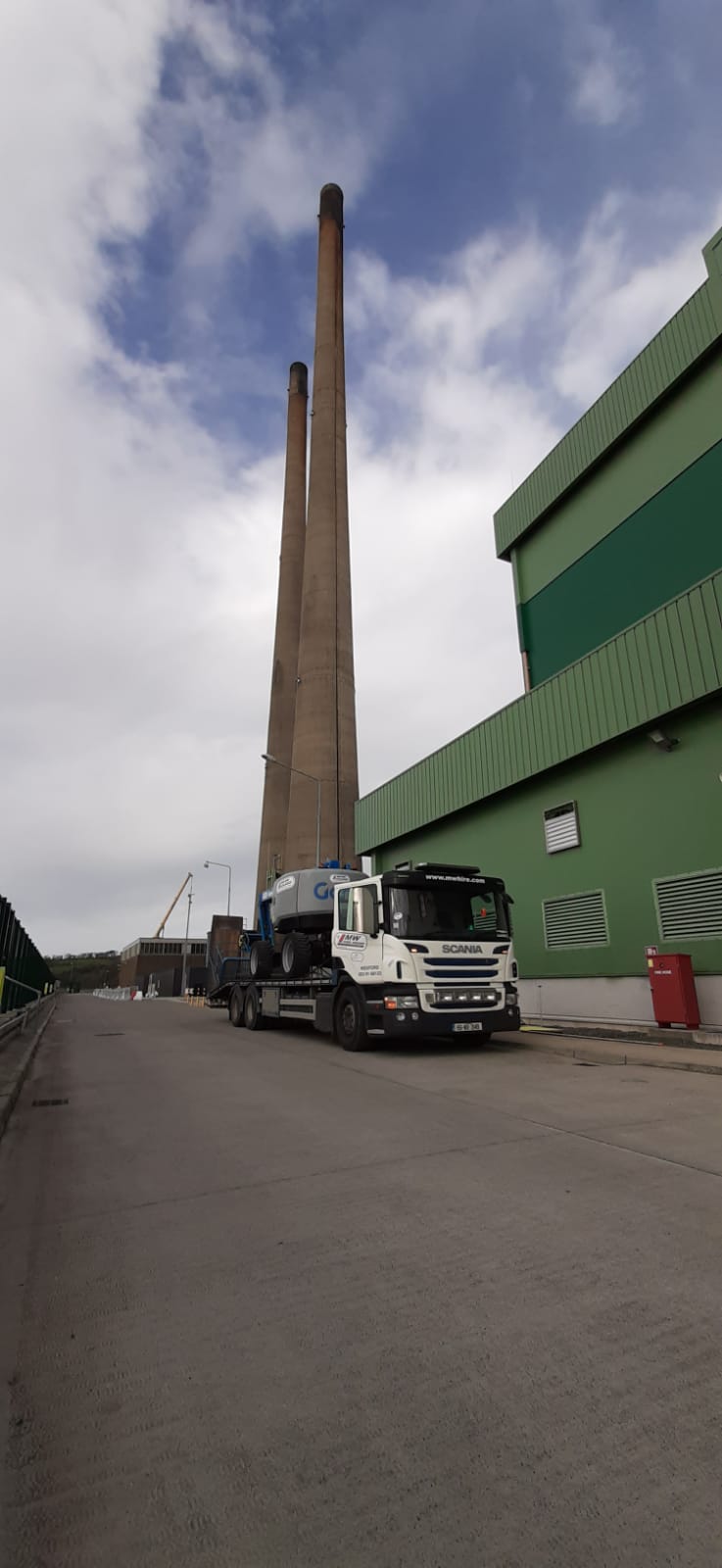 Genie Boom being dropped to site in Wexford