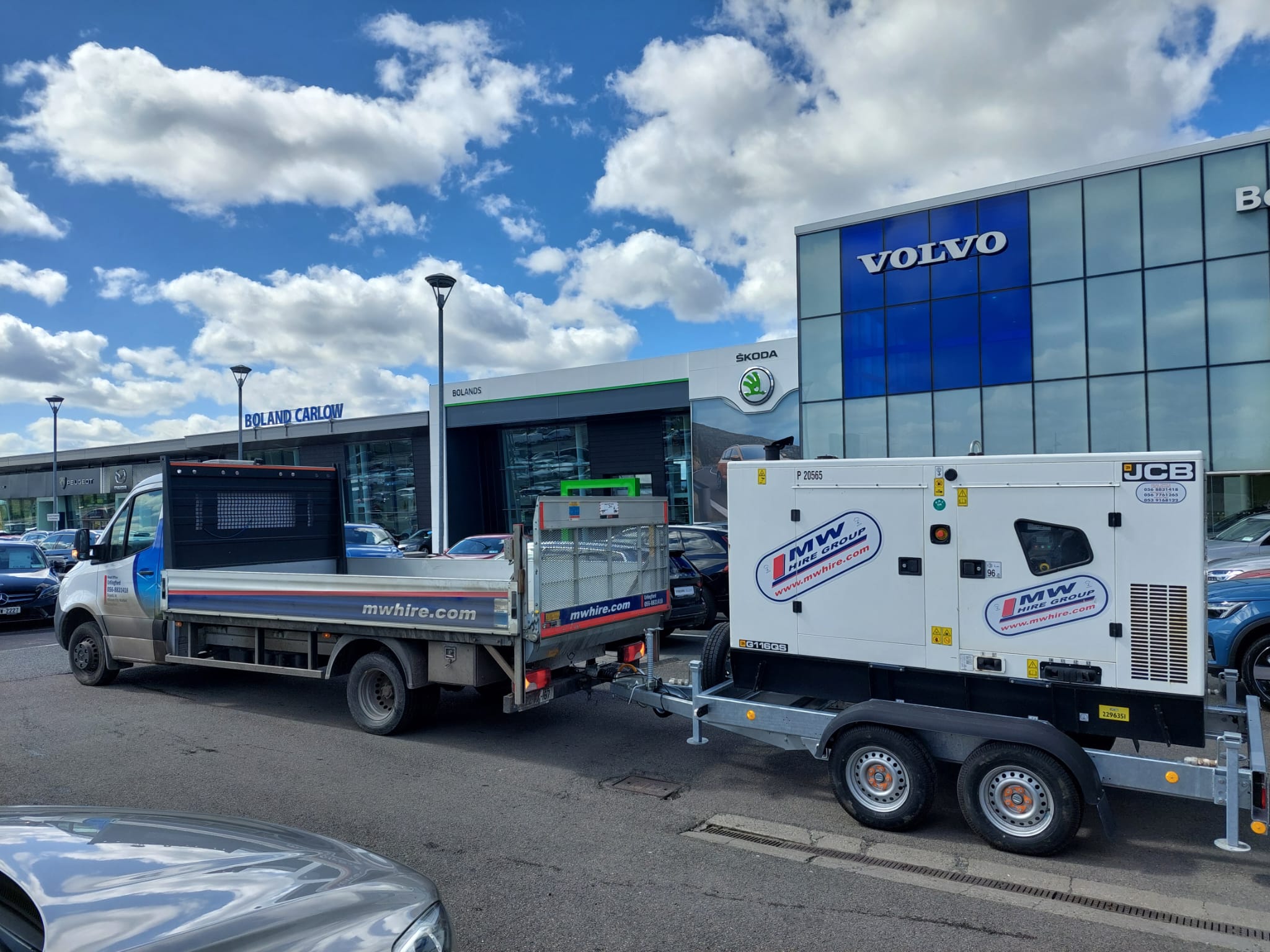 Road-tow JCG G116QS generator delivered to site recently