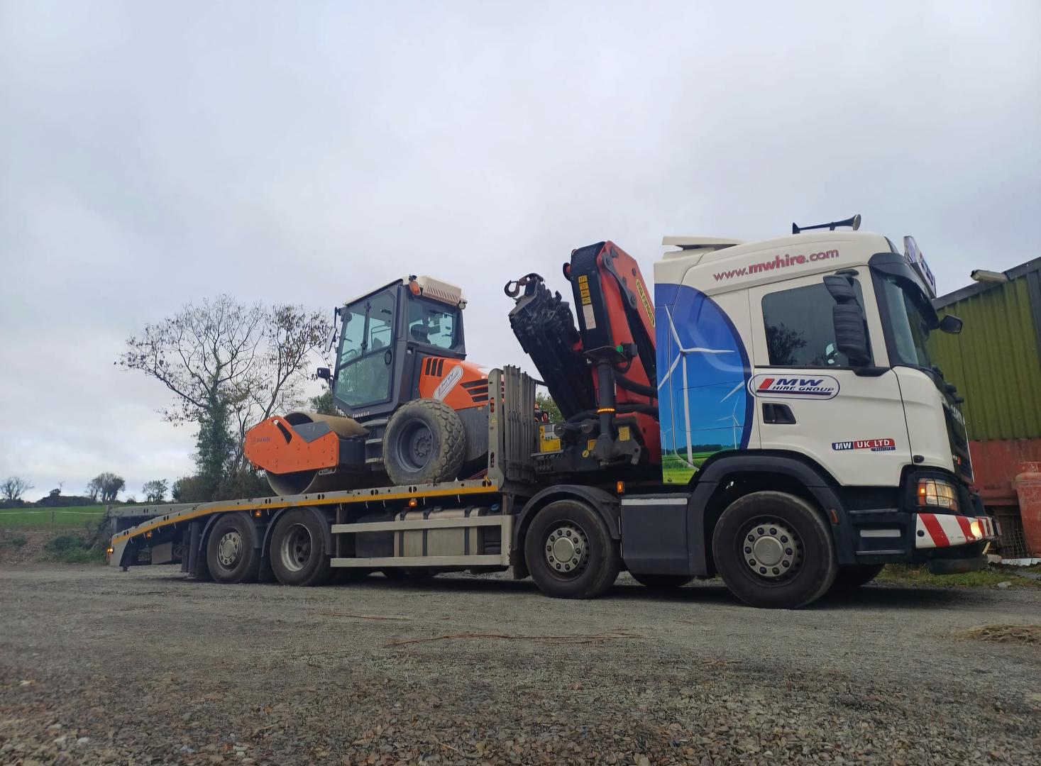 Hamm H7i on route to hire job!👊👊