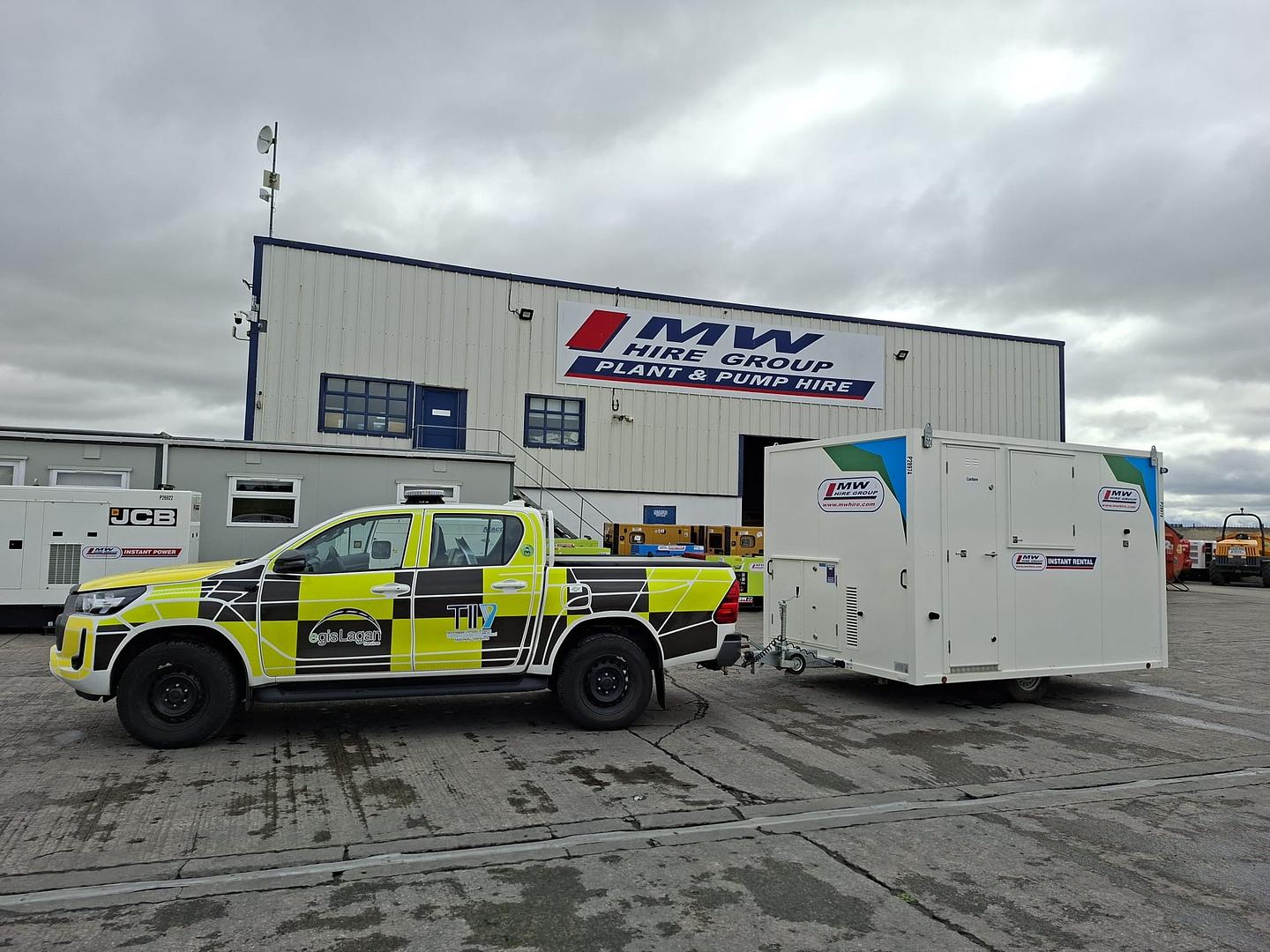 16ft Welfare unit heading for hire job!💪