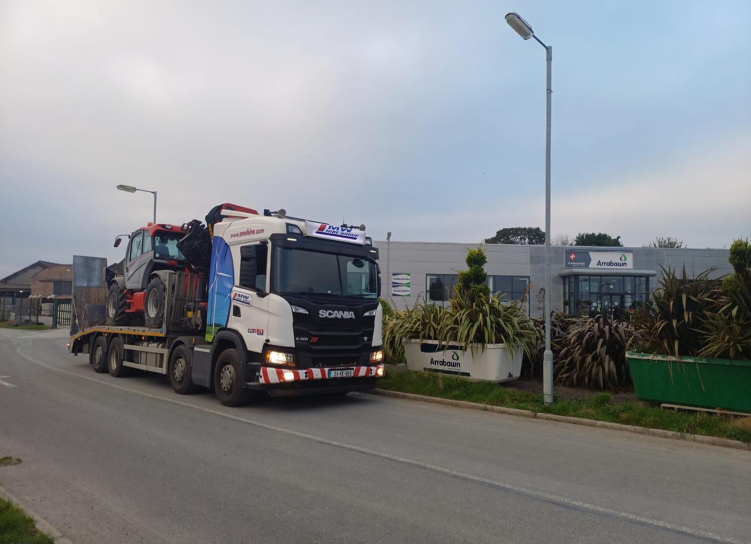 Manitou Telehandler delivered to job! Range of telehandlers available!