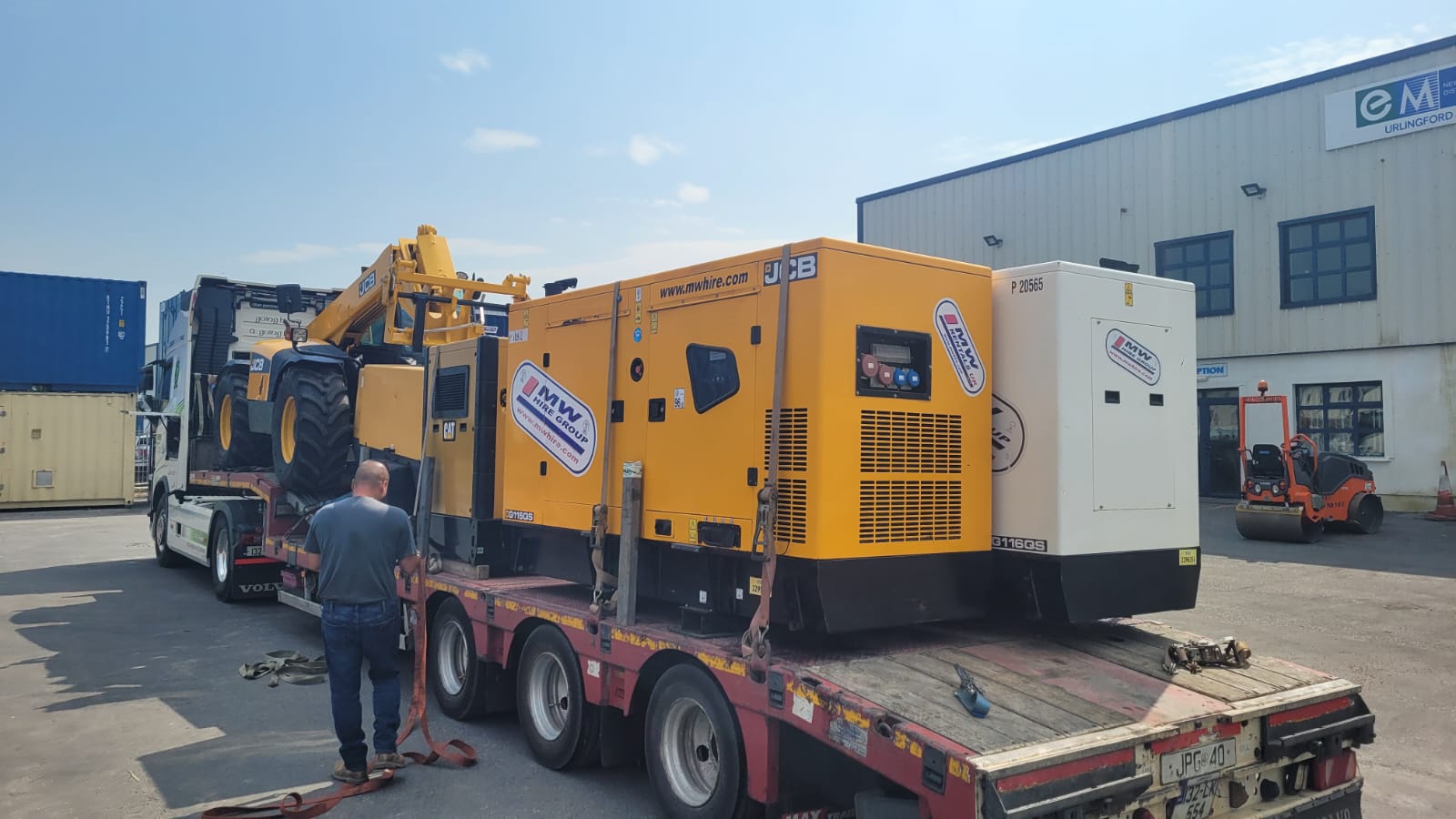 Load of Ex Rental Generators & a 7 meter JCB Teleporter SOLD to a customer in the UK