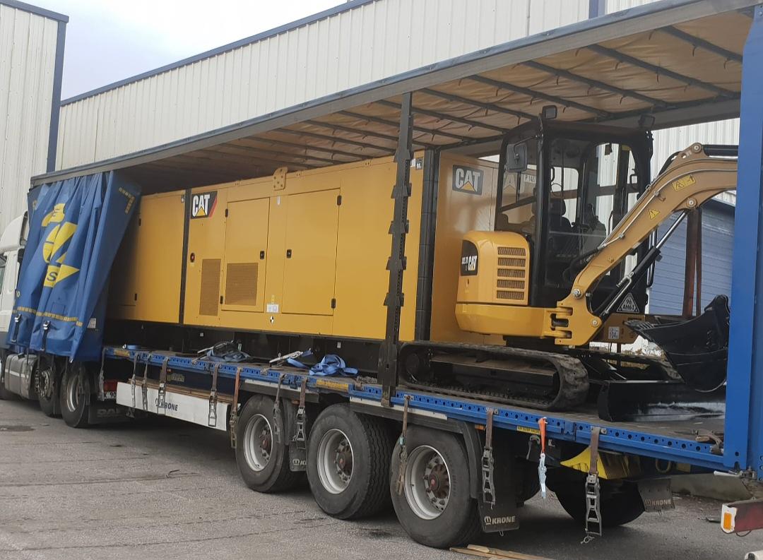 2 ex Rental CAT 550 KVA Generators & 1 x CAT 2.6 ton excavator heading our customer in the Netherlands SOLD