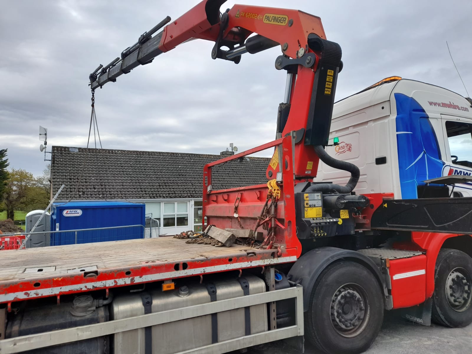 Site office delivery for school project recently 