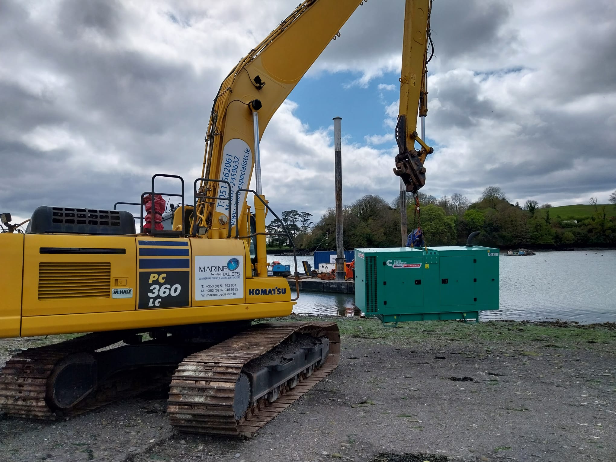 Plant loaded on a floating site for a big rental project