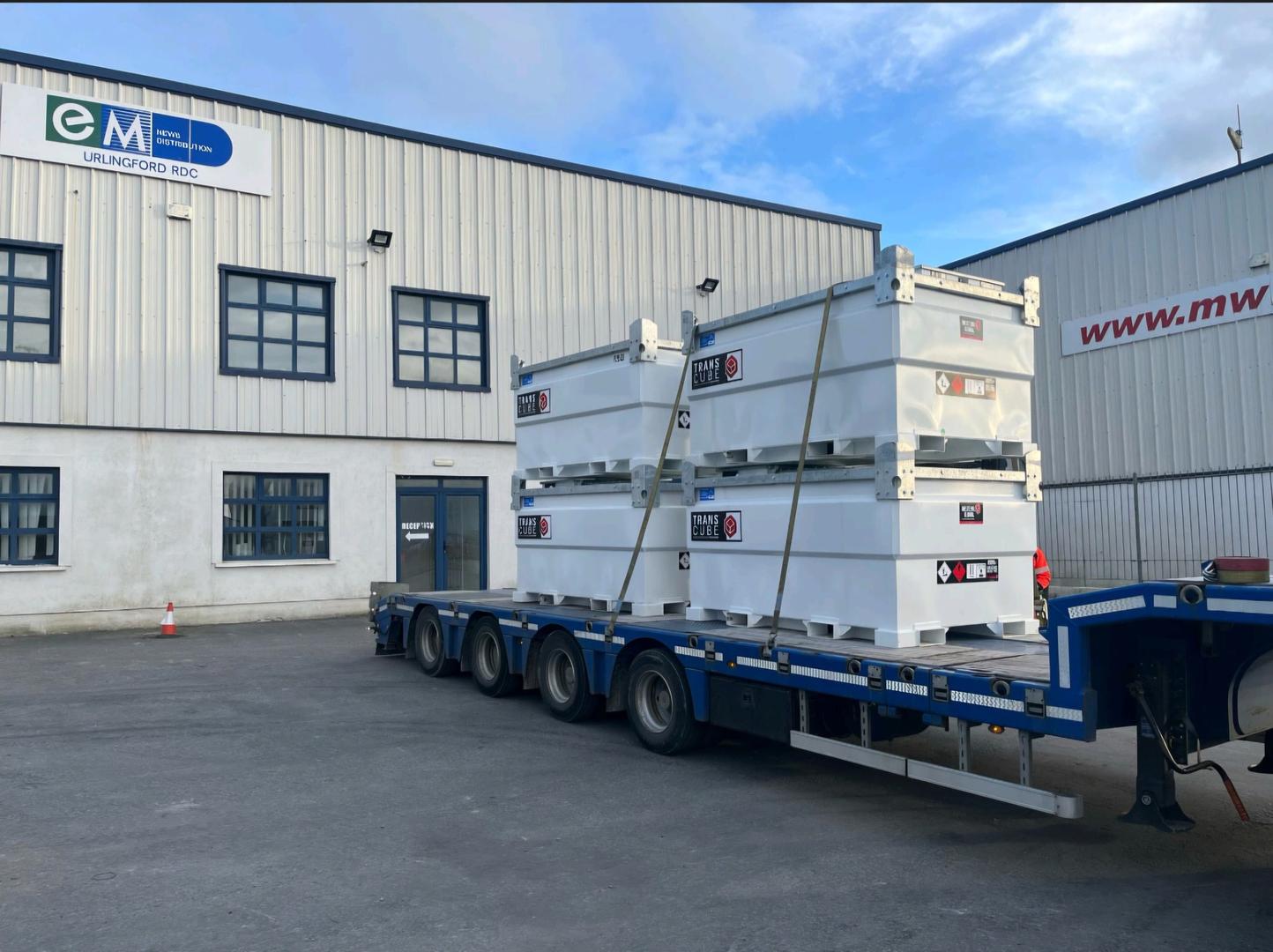 4x New Western 3000Ltr Tanks Sold!! Customer Collecting!