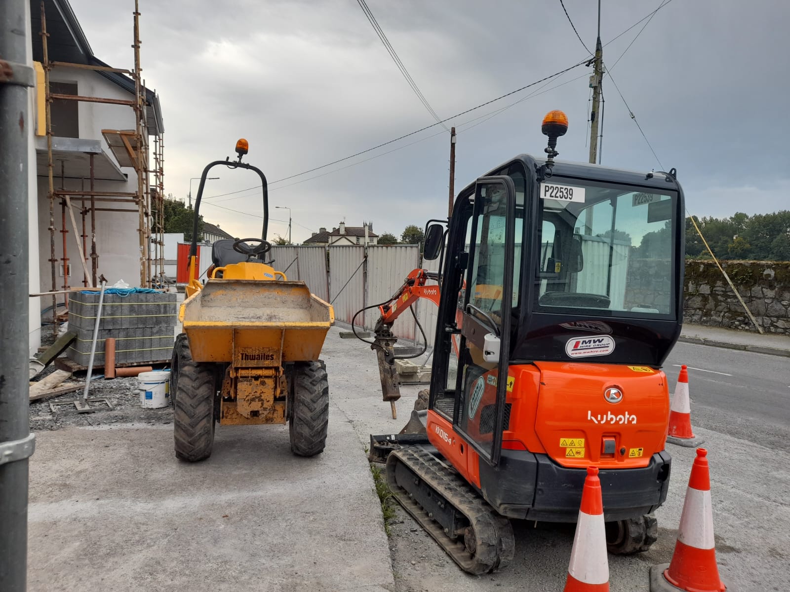1.6 Kubota Digger & Breaker with 1 tonne Dumper out on hire in Kilkenny