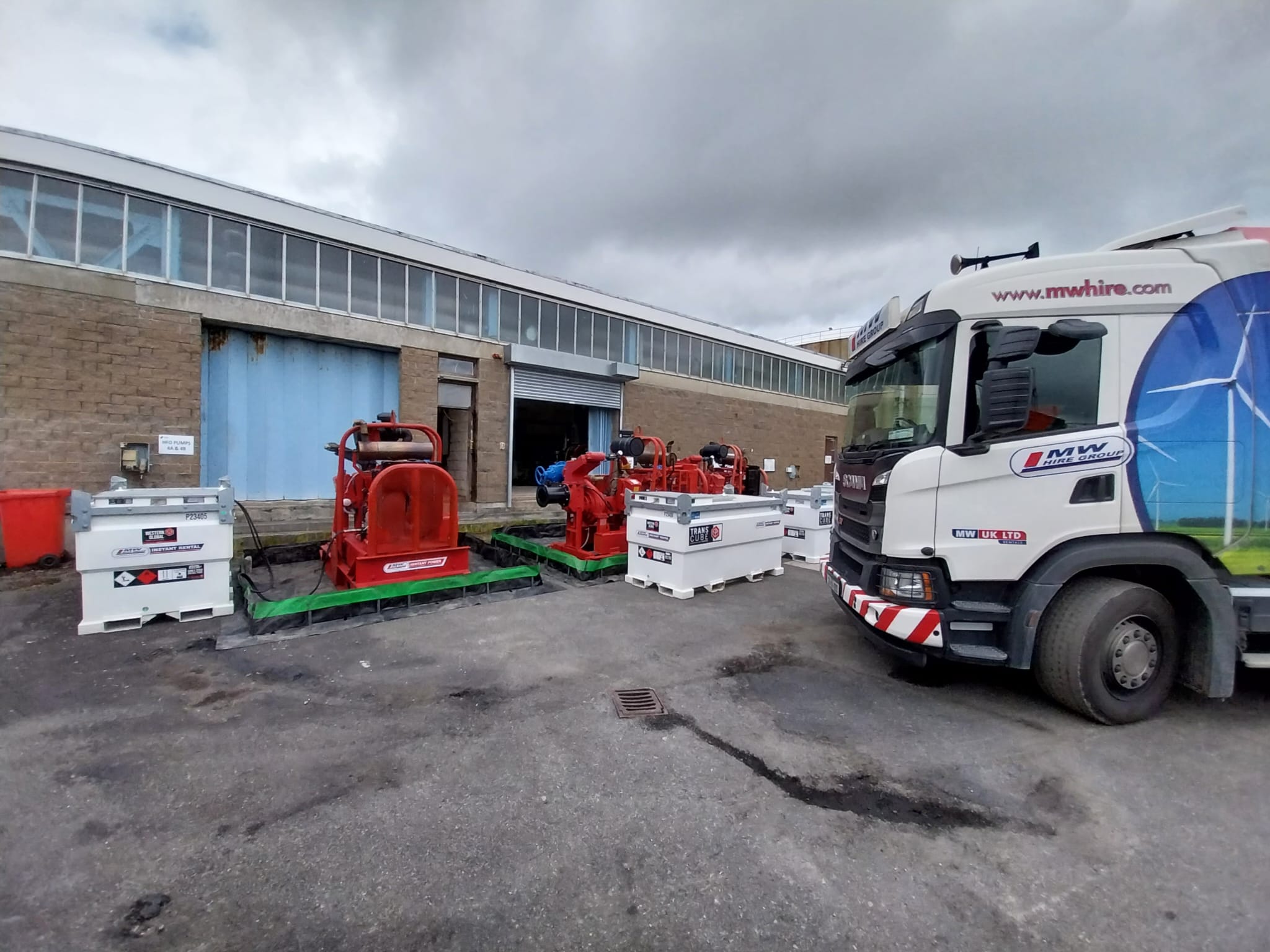 HH150 High Head Pumps & 2000 Ltr Fuel Tanks out on hire in Kerry 