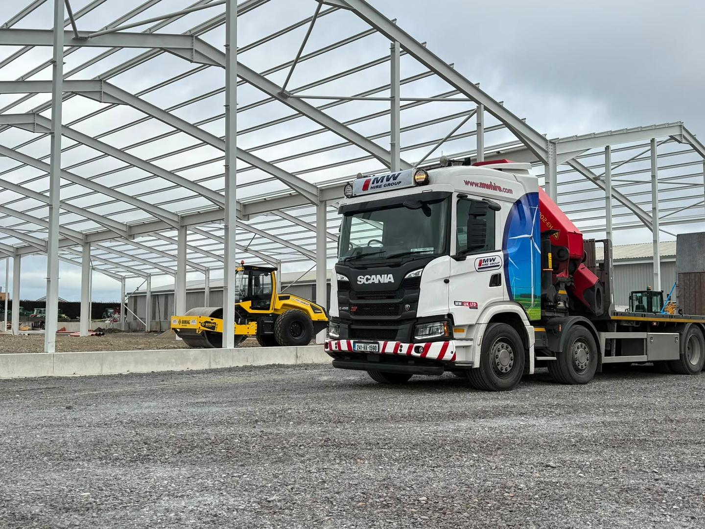 Rollers in Construction: The Best Time of Year to Use Them (and a Closer Look at the Bomag BW 213 D)