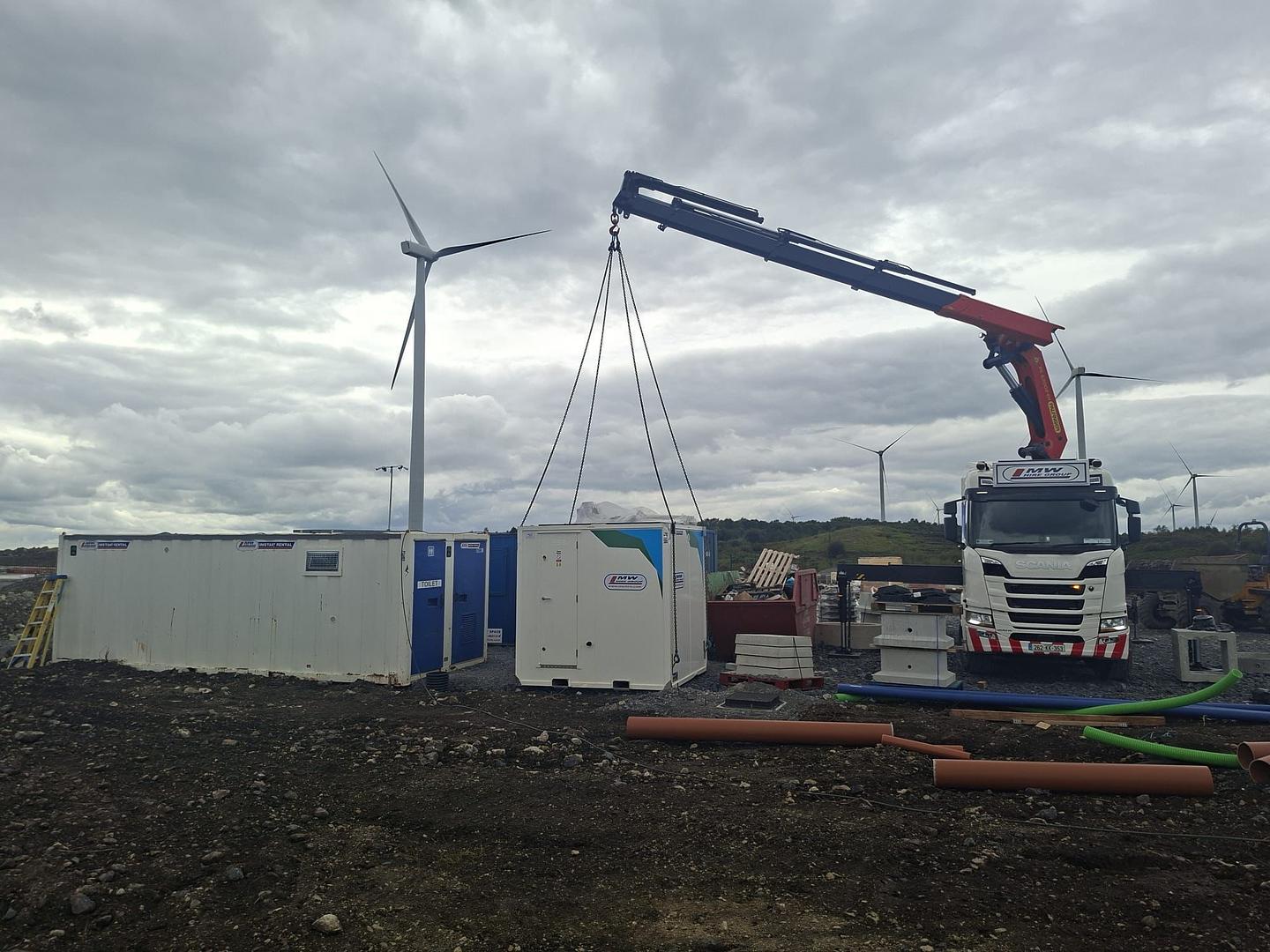 Solar Showers, Solar Loos, and Complete Accommodation for Construction Sites