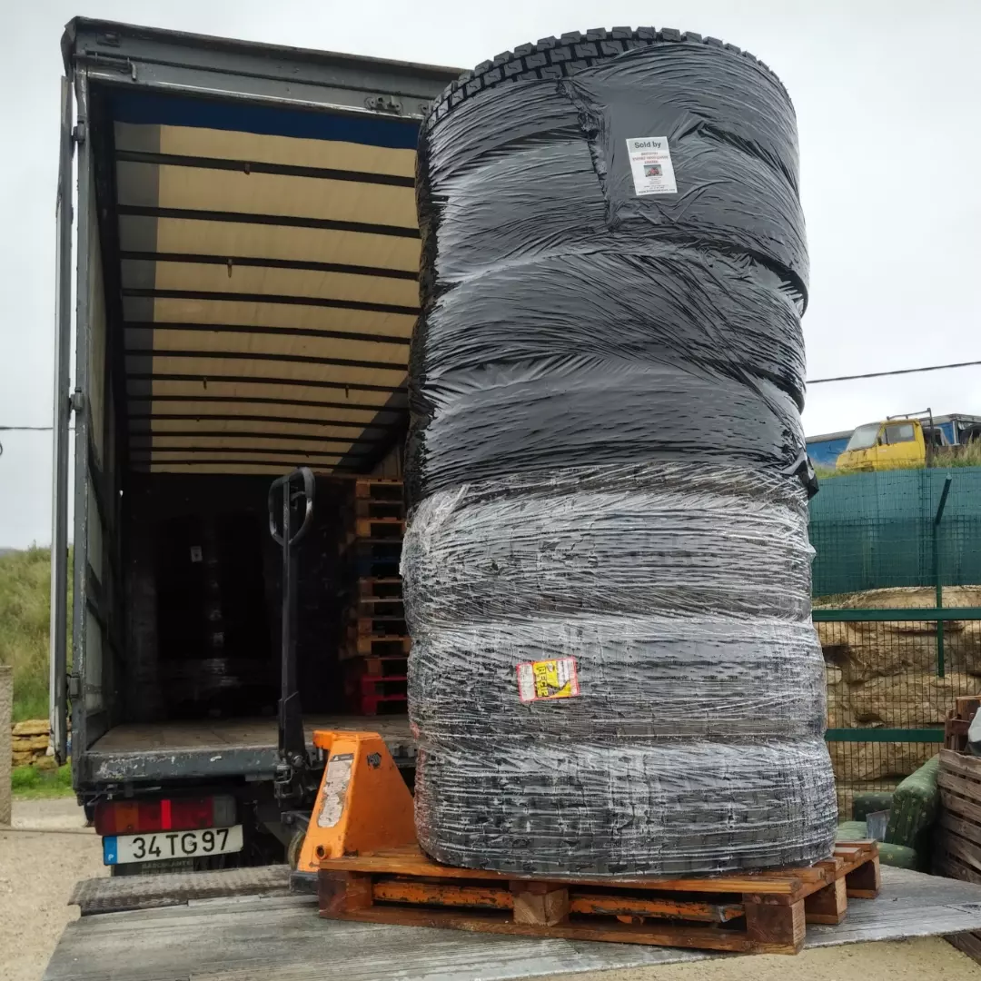 Transport & Shipping of 315/80R22.5 & 13R22.5 truck tyres to Douala - Cameroon.