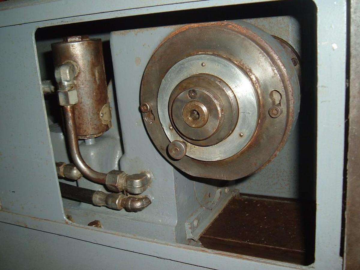 Centerless and internal grinding equipment