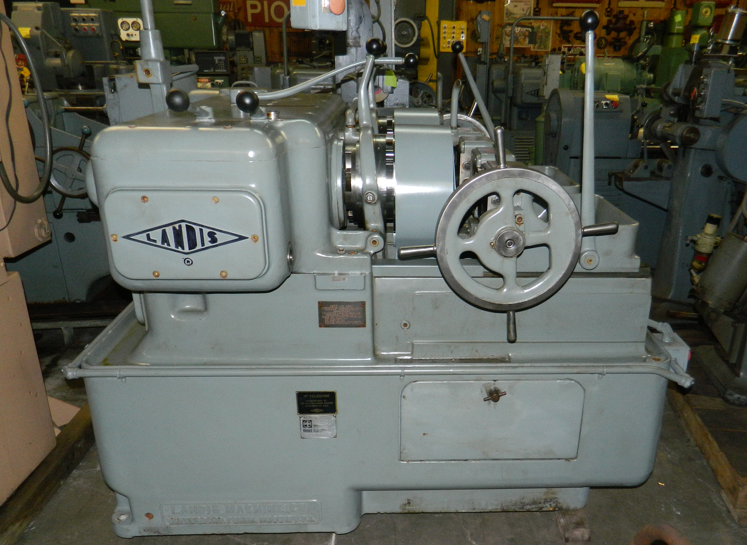 A Landis threading machine on the Stanley Machinery showroom floor