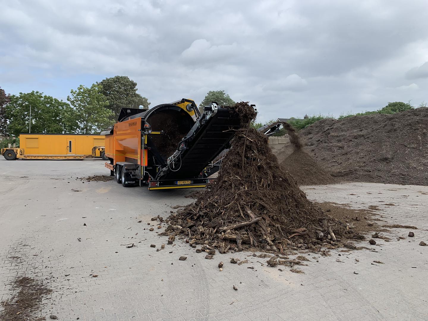 Pronar Trommel Screens for Recycling and Material Processing