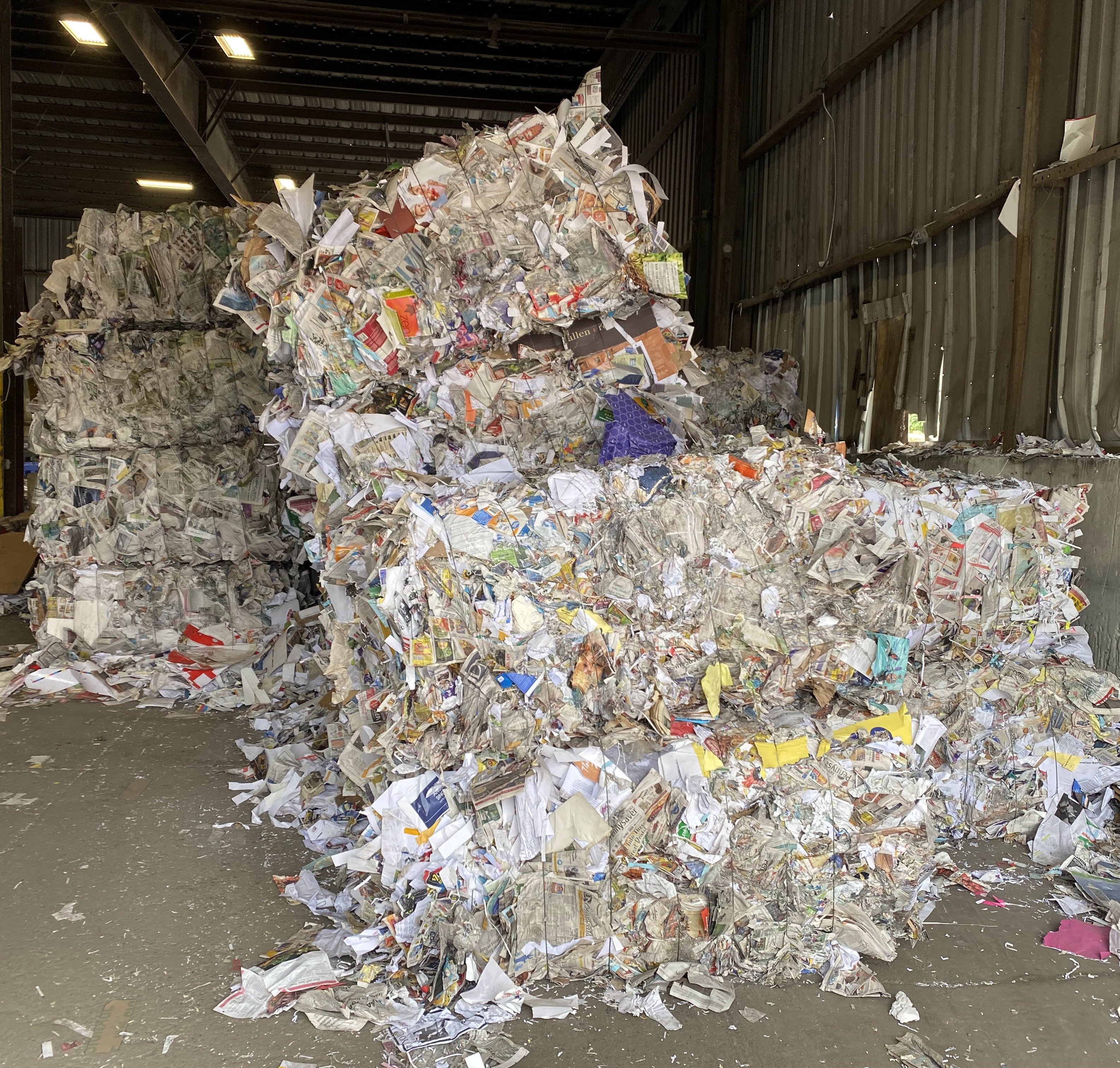 How Proper Bale Stacking Increases Trailer Weights and Reduces Risk