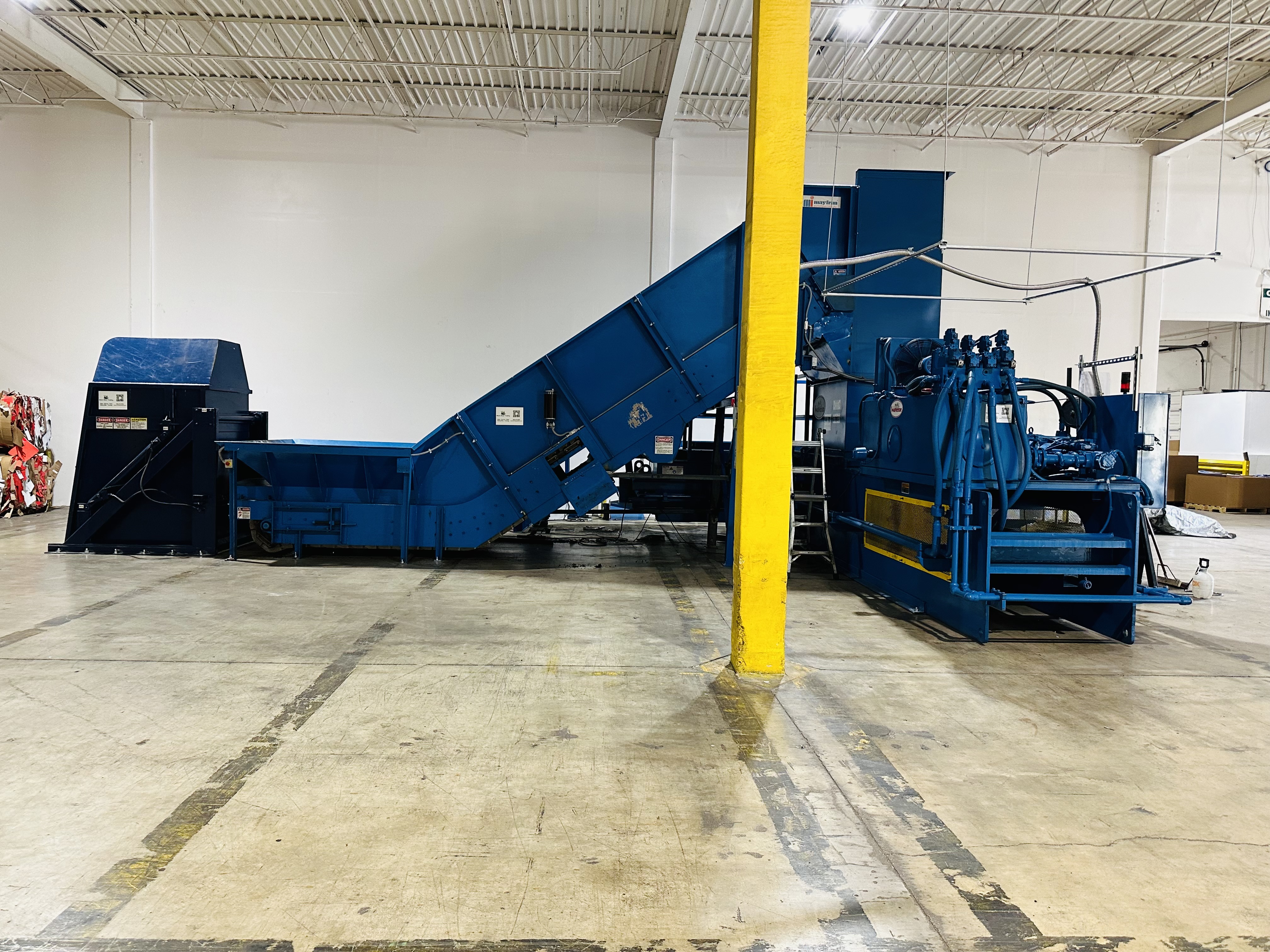 Harris Wolverine Two-Ram Baler: A Proven Industrial Workhorse