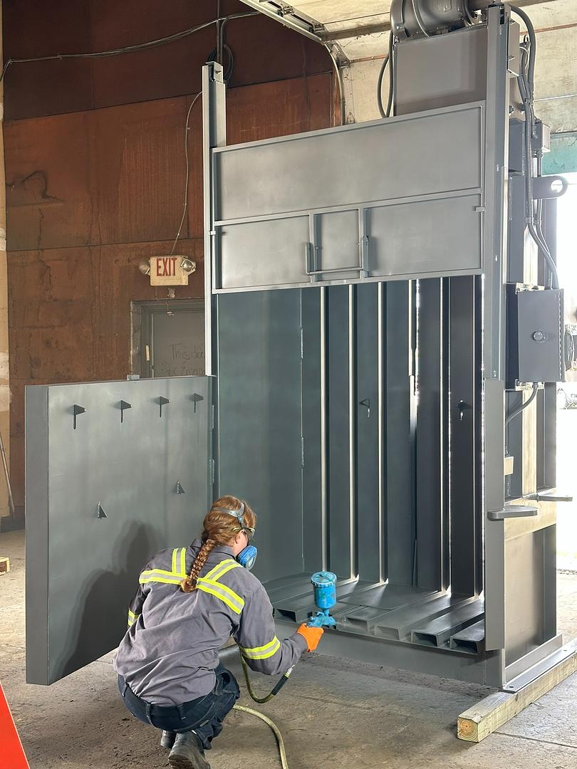 Reconditioning Spotlight: Harris Vertical Baler