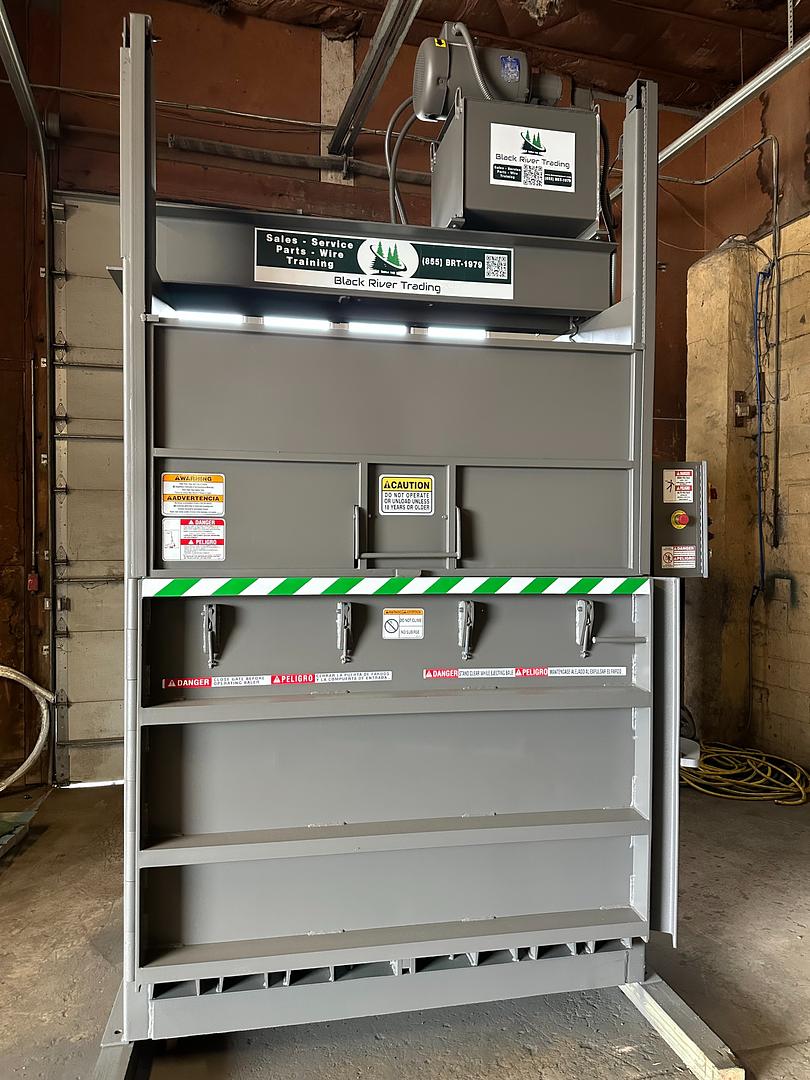 Reconditioning Spotlight: Harris Vertical Baler