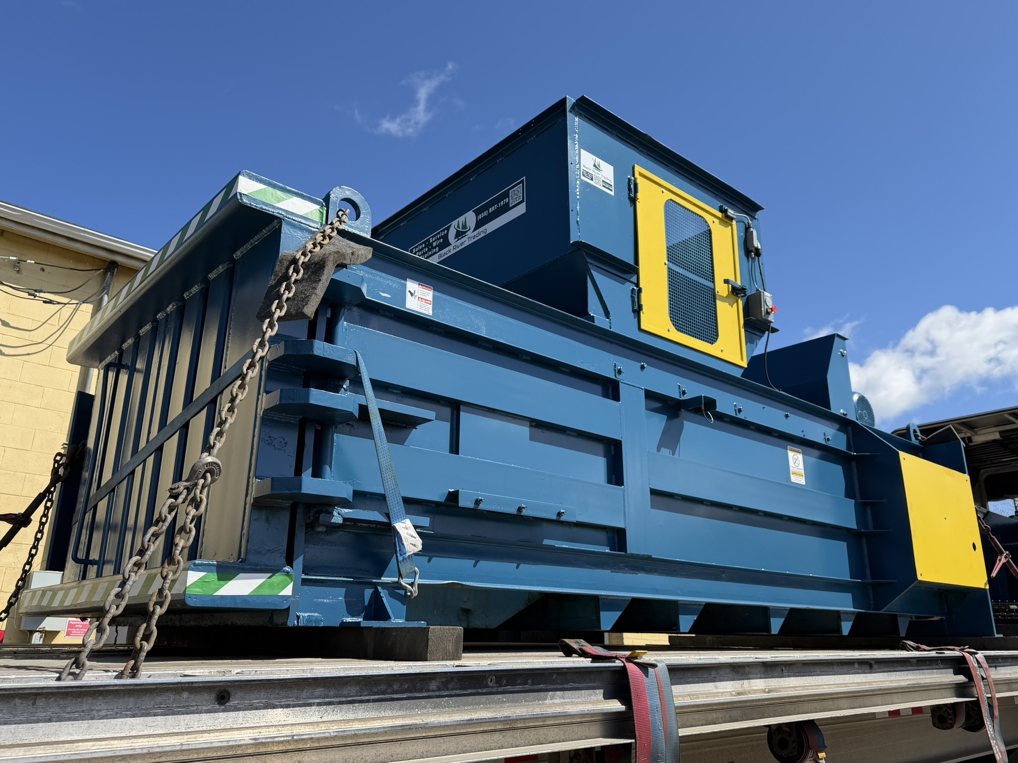BRT Ships Reconditioned Full-Eject Closed-Door Baler and Box Dumper to Virginia Customer