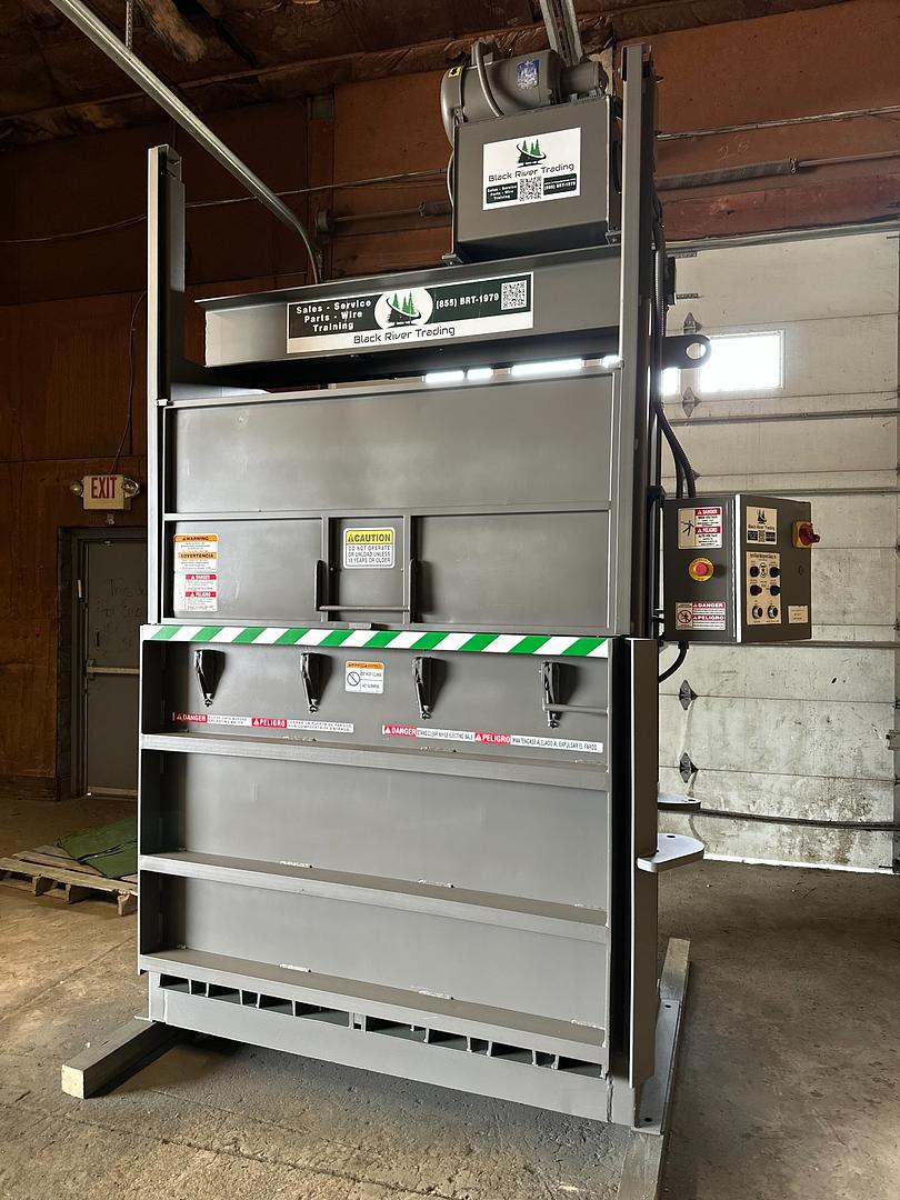 Reconditioning Spotlight: Harris Vertical Baler