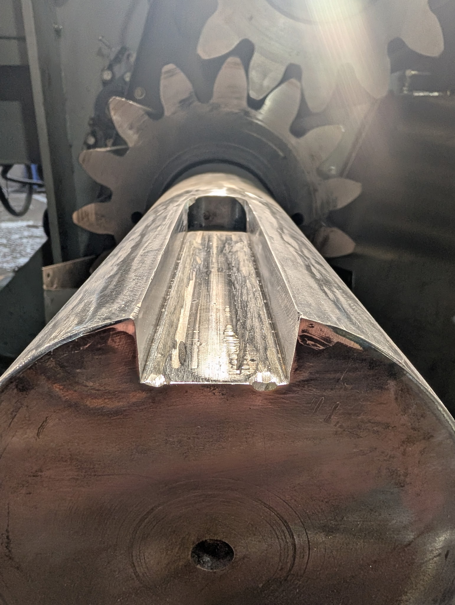 BRT Crew Completes Major Repair on High-Volume Dual-Shaft Shredder