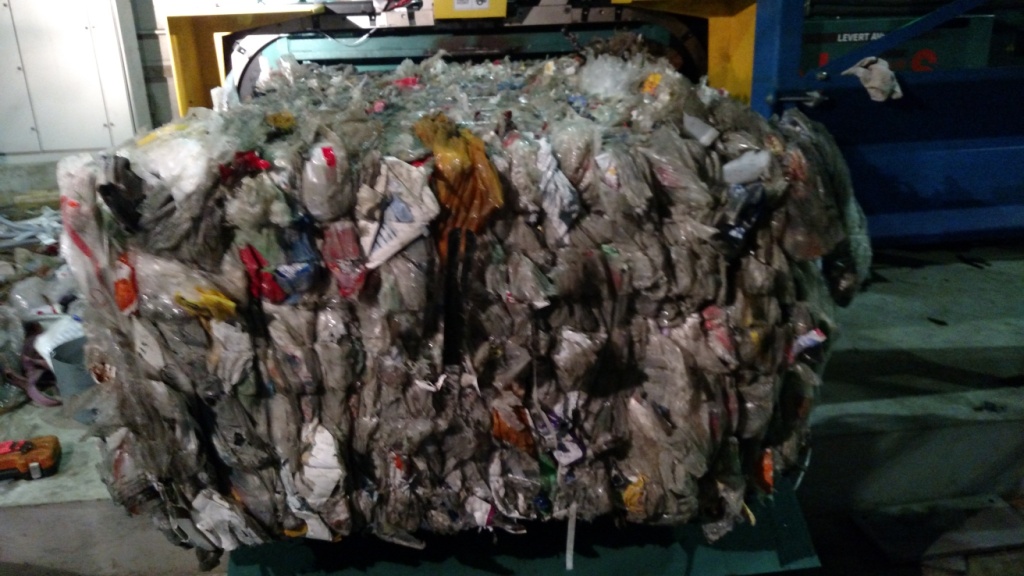 What Materials Can the Maren ProPak 2R350 Baler Handle? A Look at Real-World Throughput & Bale Weights