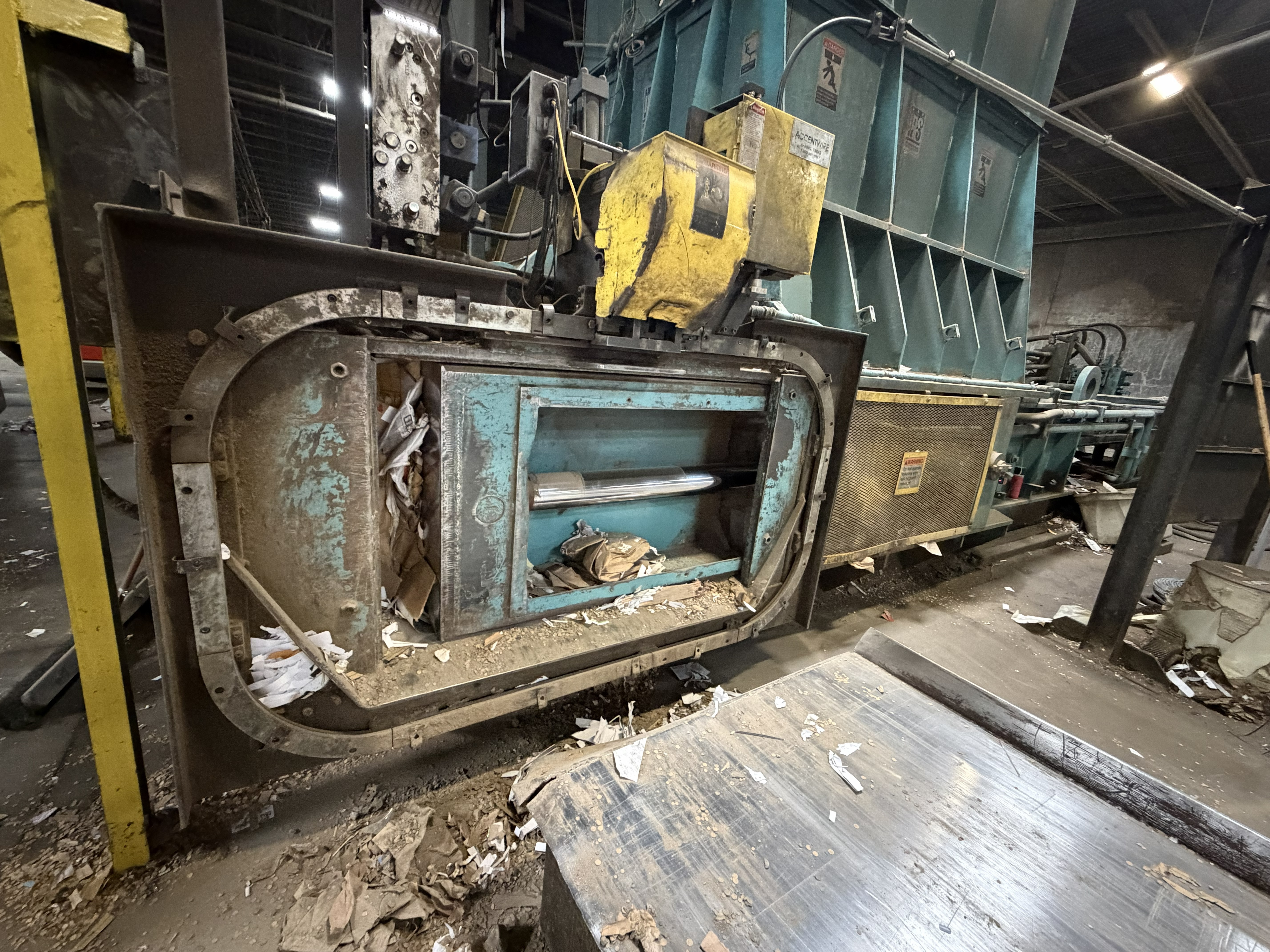 Just Arrived: IPS 1388-100S Two-Ram Industrial Baler With Lid — Available Now!