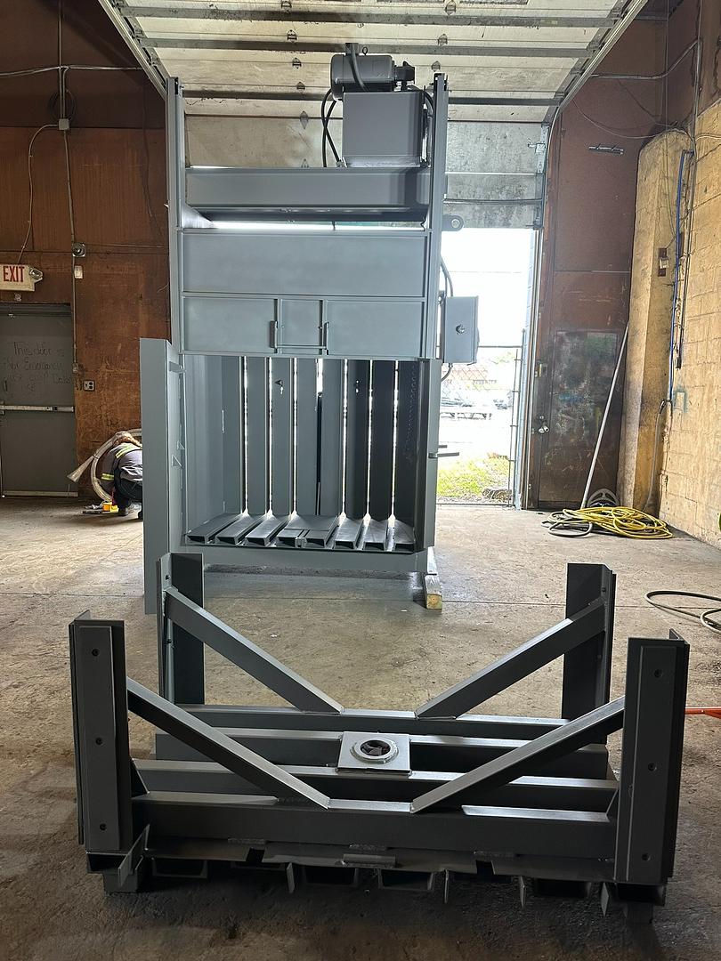 Reconditioning Spotlight: Harris Vertical Baler