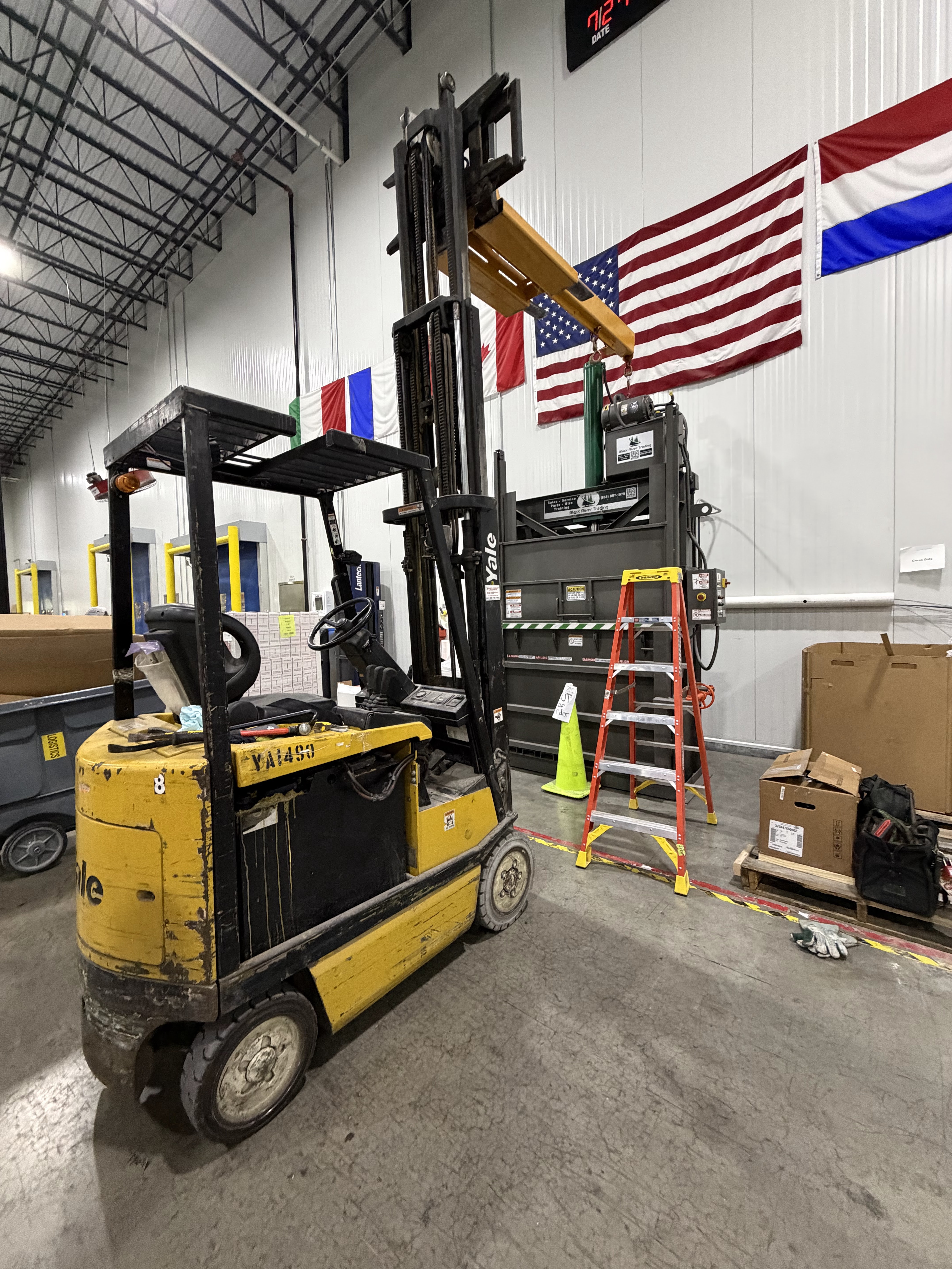 When the Power Unit Fails: BRT Replaces a Vertical Baler Motor and Hydraulic Pump in the Field