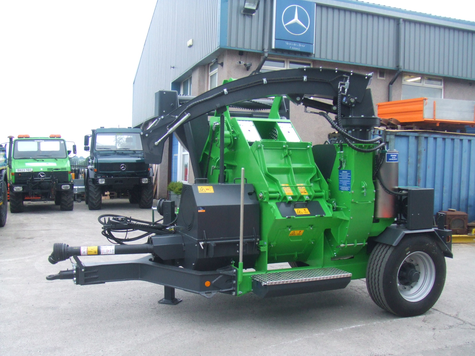  HM8-500K WITH POWERED INFEED BED