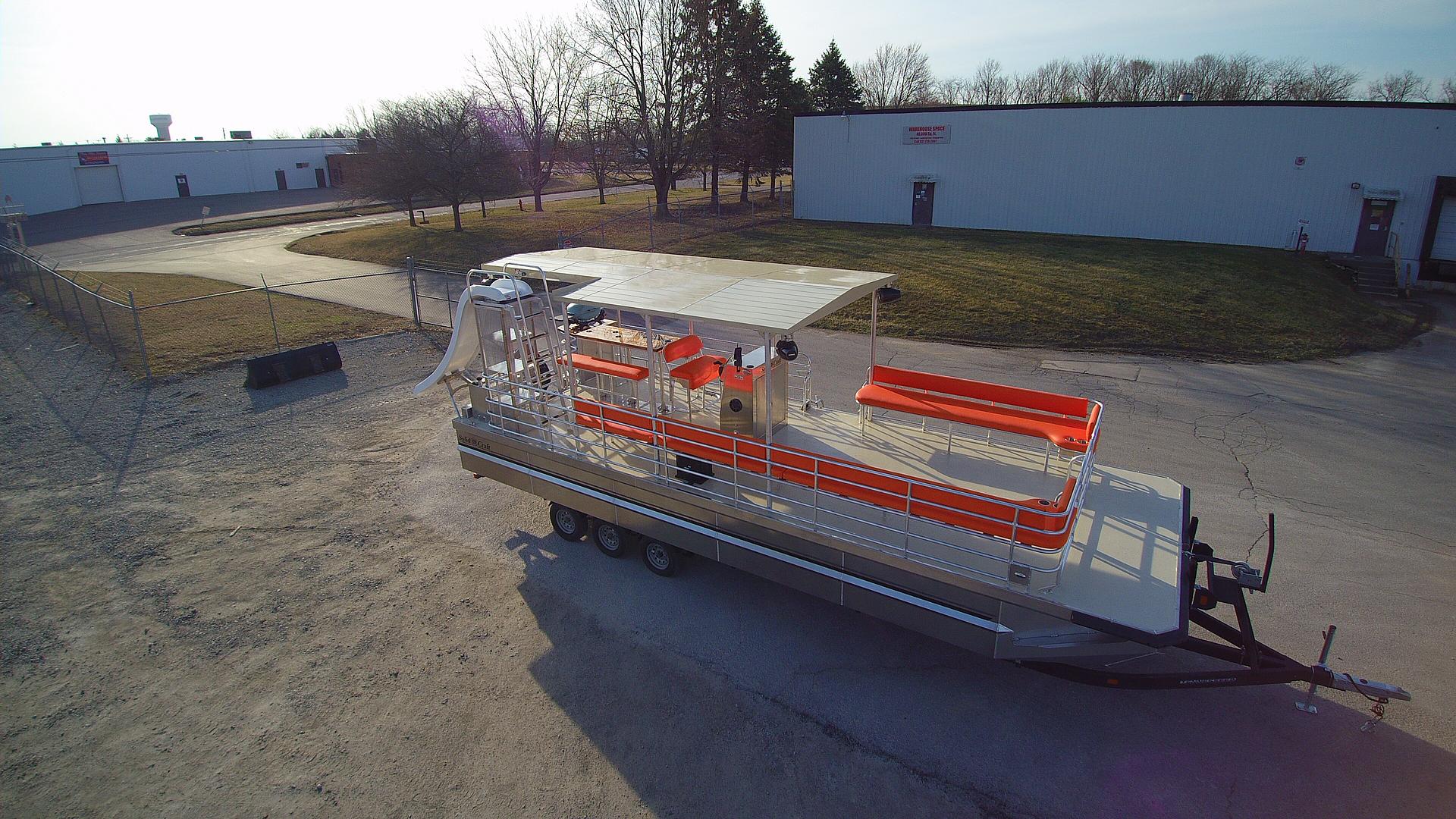 SolidCraft 825 Resort single-deck pontoon