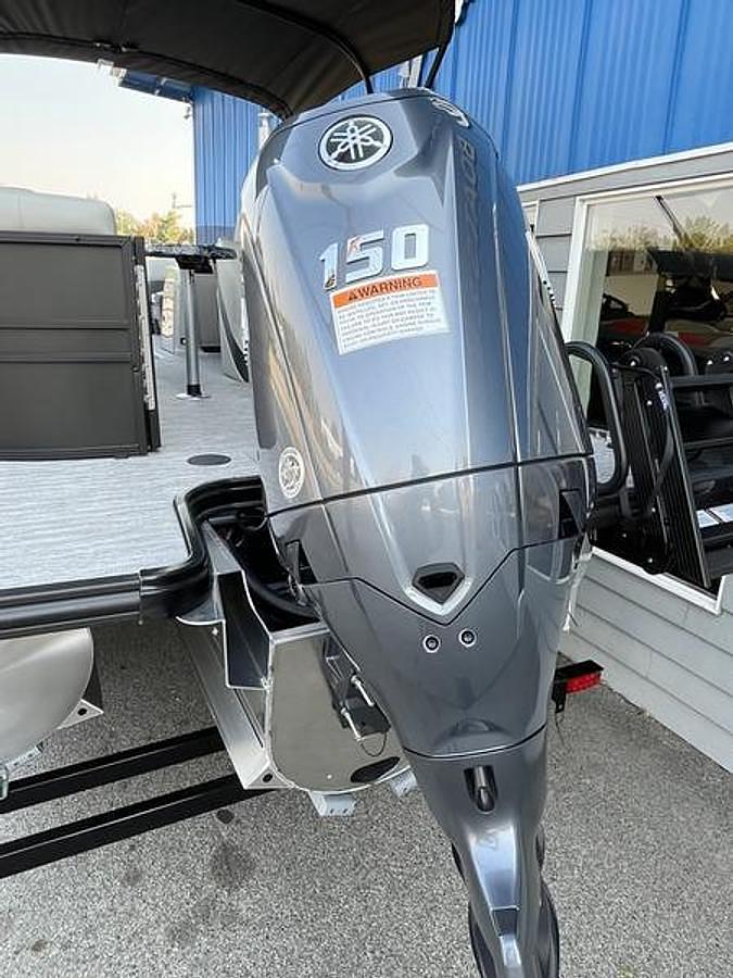Sylvan X3 Tritoon: Performance, Comfort & Confidence on the Water