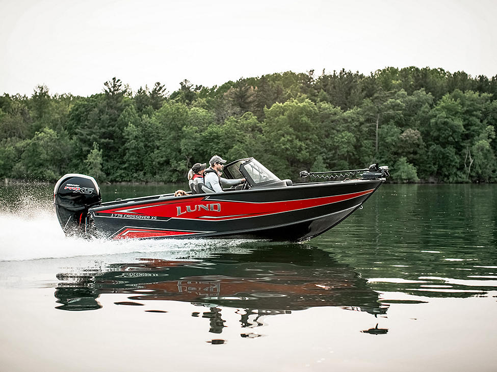 Lund Crossover XS 1775 running