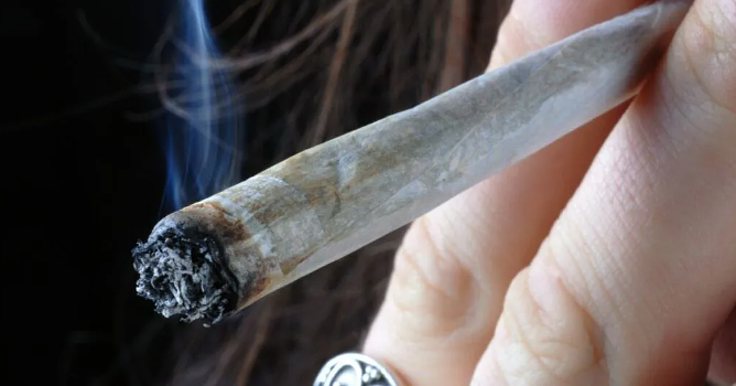 Kansas City Eyes Cannabis Consumption Lounges