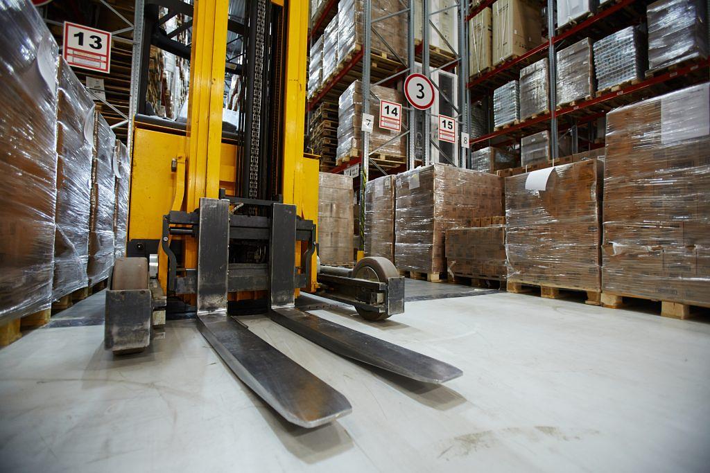 Why Forklifts Are In-Demand Vehicles for the Logistics Industry