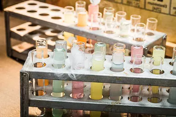 Chromatography, The Magic of Color Separation