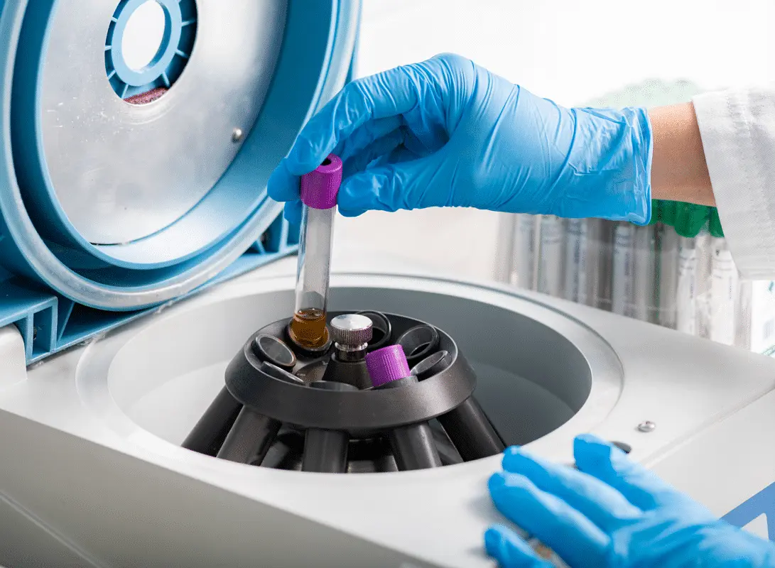 How to Choose the Right Centrifuge for Your Lab Workflow