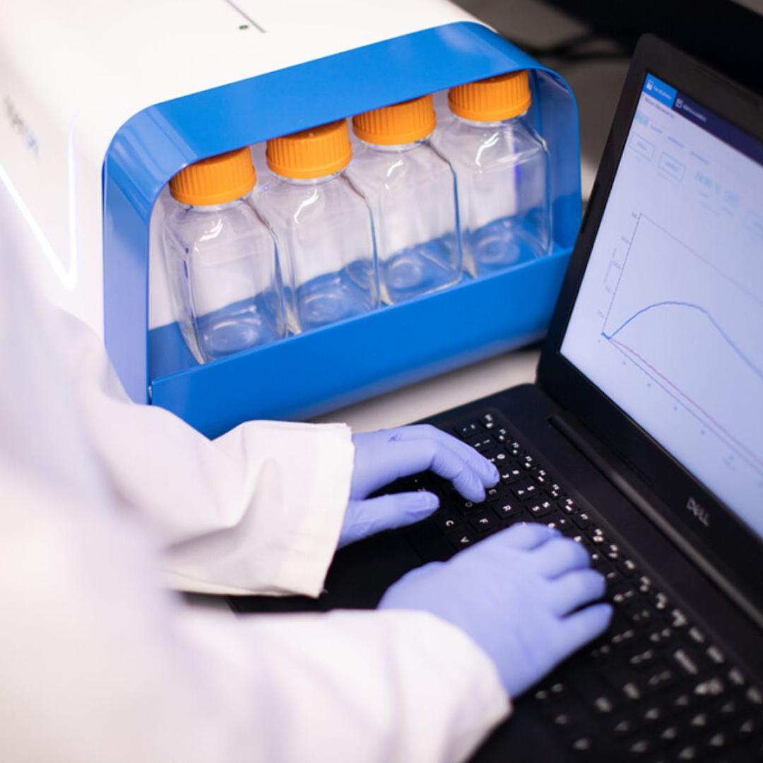 Surface Plasmon Resonance (SPR) Systems: Applications, Benefits & Buying Guide