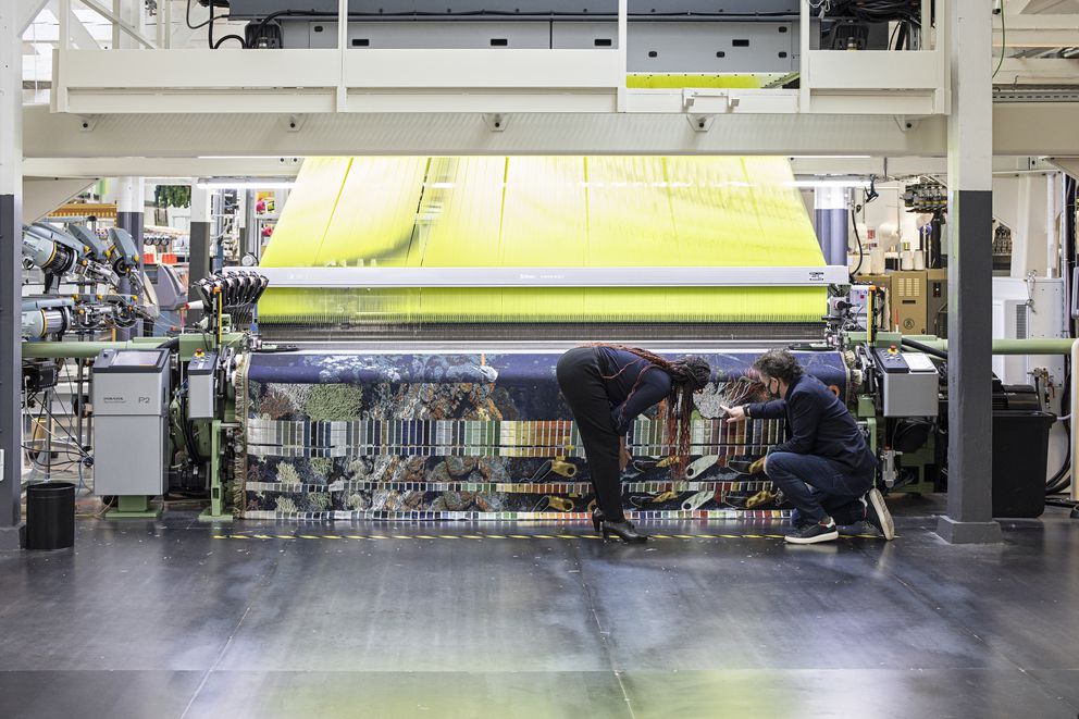 New Dornier weaving machine in the Textile Museum Tilburg - New P2 rapier weaving machine from DORNIER